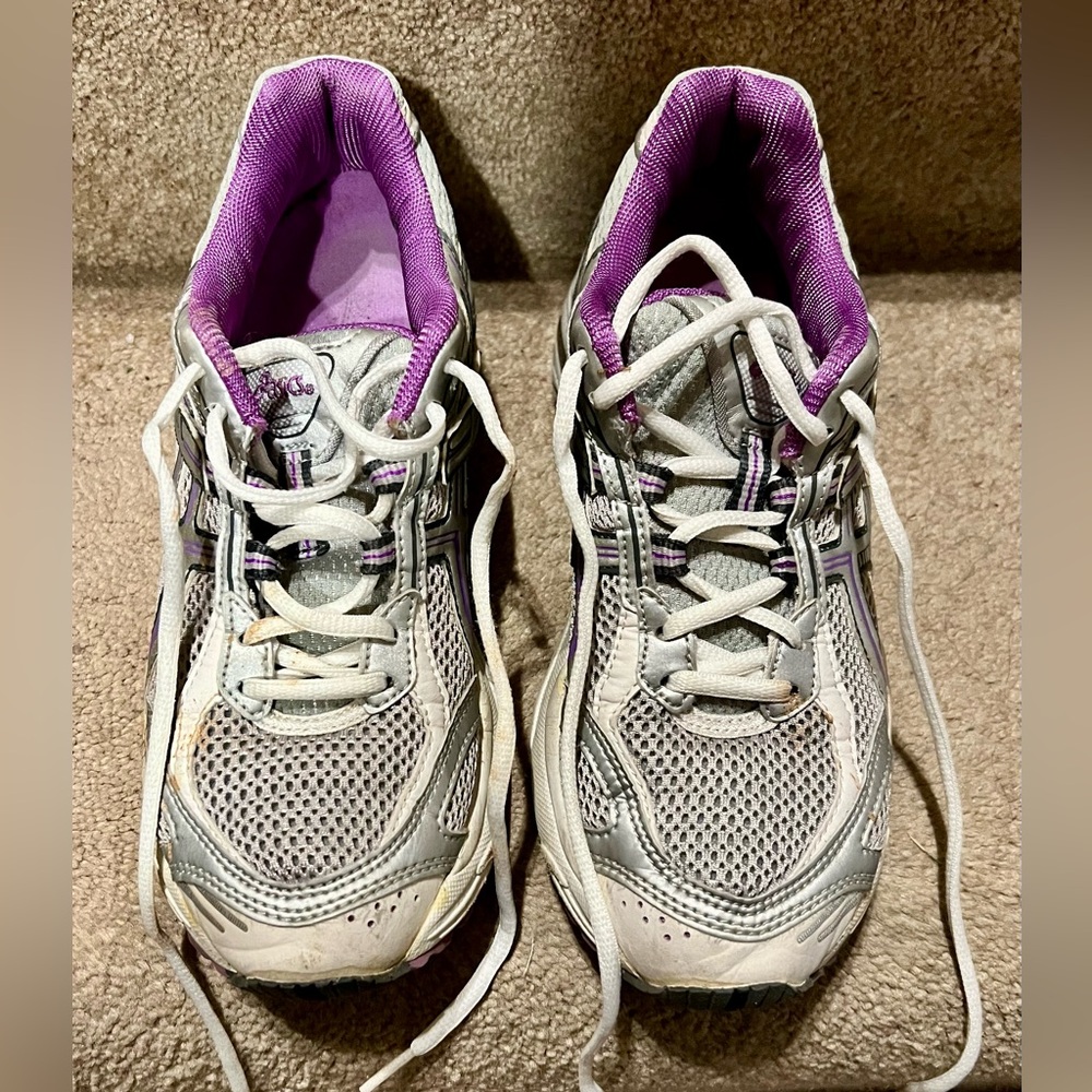 Asics Gel-Foundation VI Women's size 8 1/2 Shoes in Shadow/Liquid Silver/Lilac